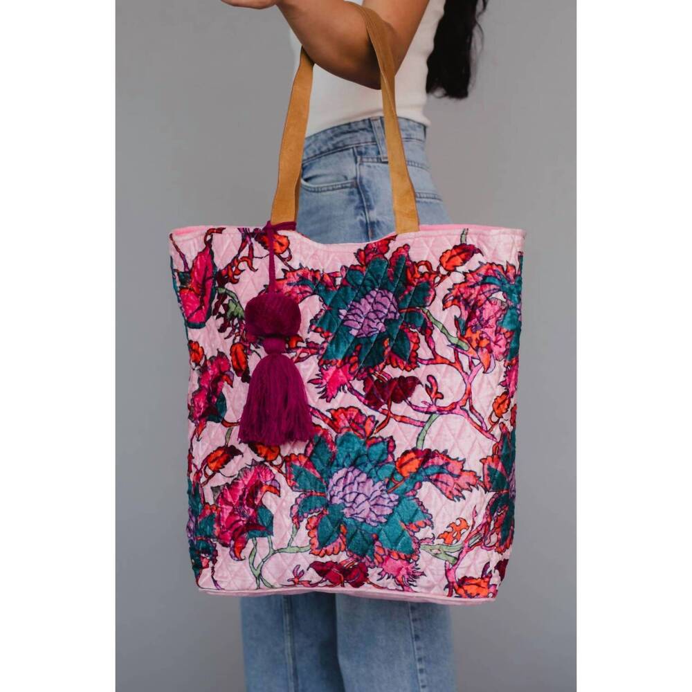 NEW PANACHE APPAREL women's floral tote bag in light pink, multicolored